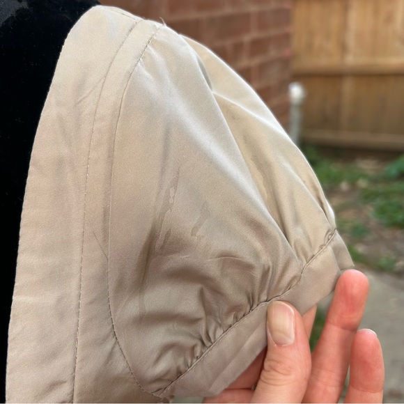 Silk and Velvet Knee Length Dress - Picture 14 of 16